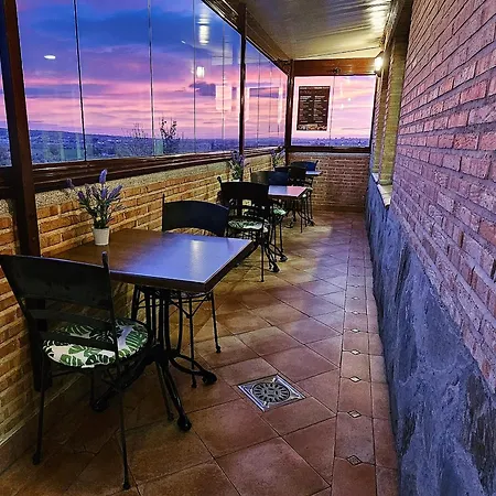 Medina De 3*